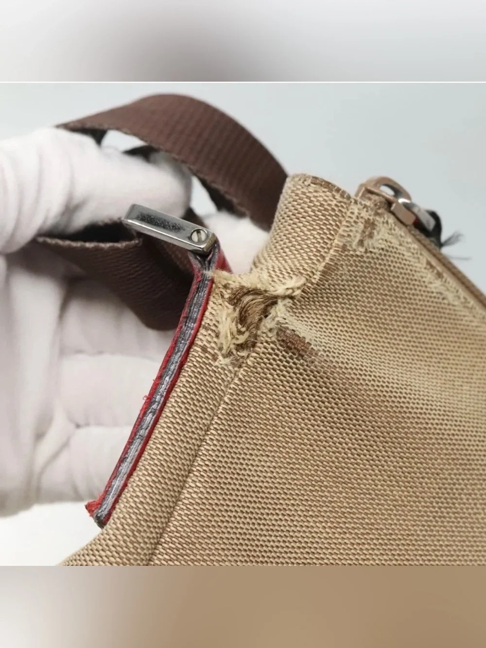 👜 GUCCI Beige Canvas Messenger Bag Red Leather Accents Authentic Guccissima